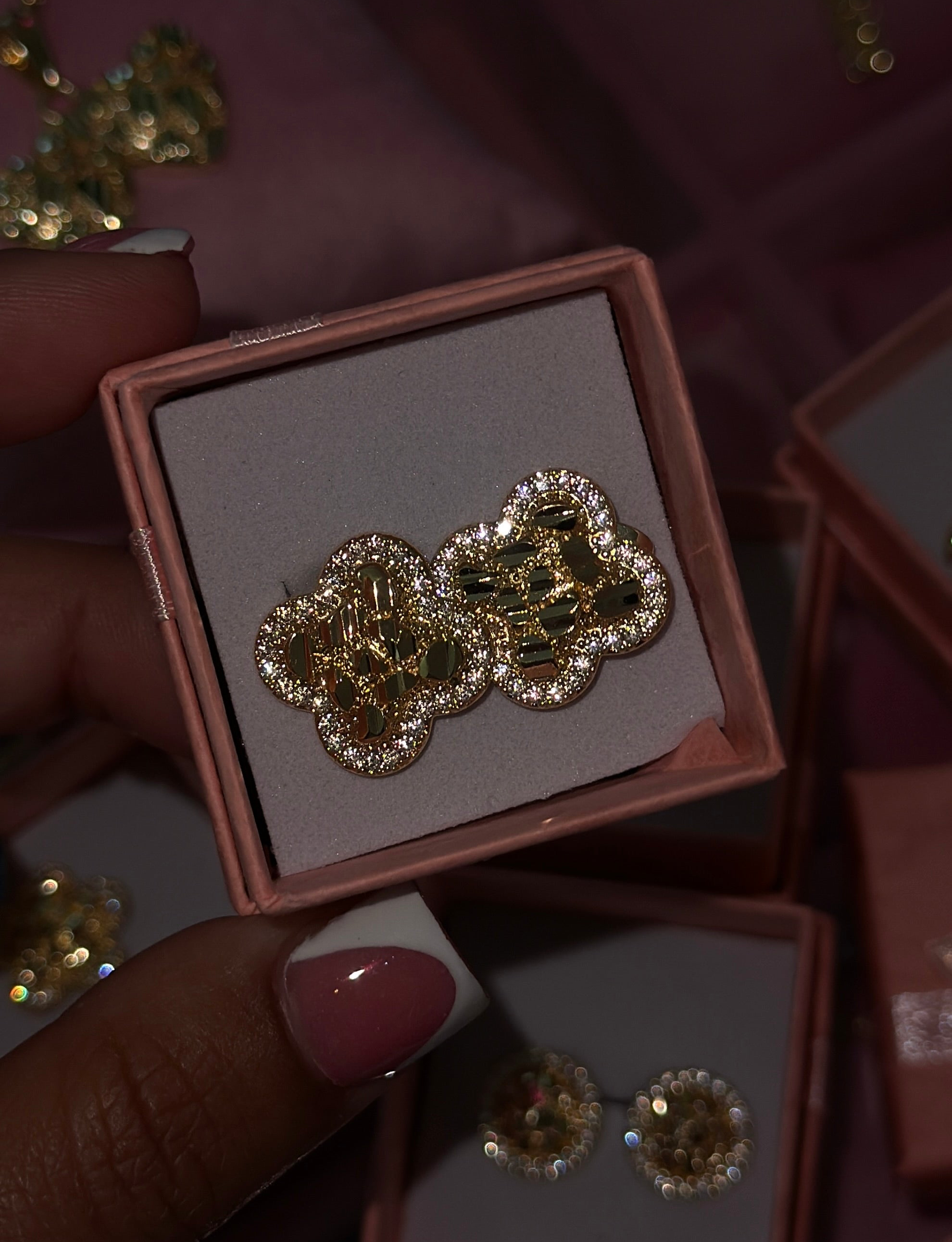 CLOVER NUGGET EARRINGS
