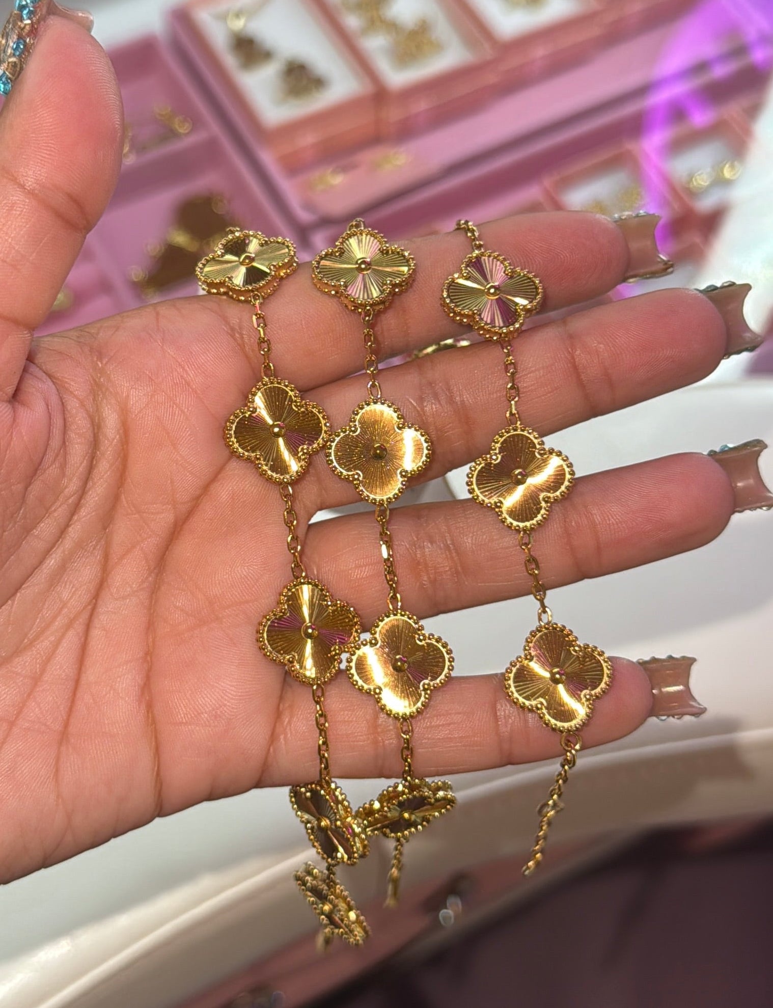 GOLD CLOVER BRACELET