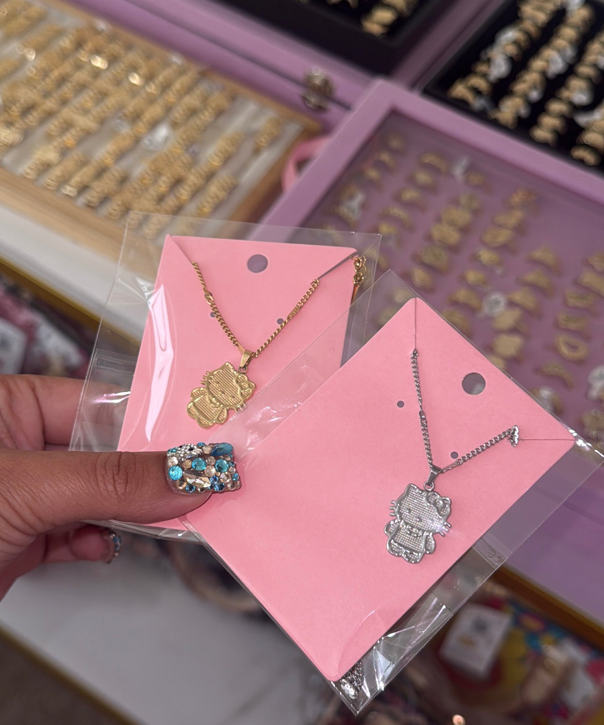 HK BODY NECKLACE