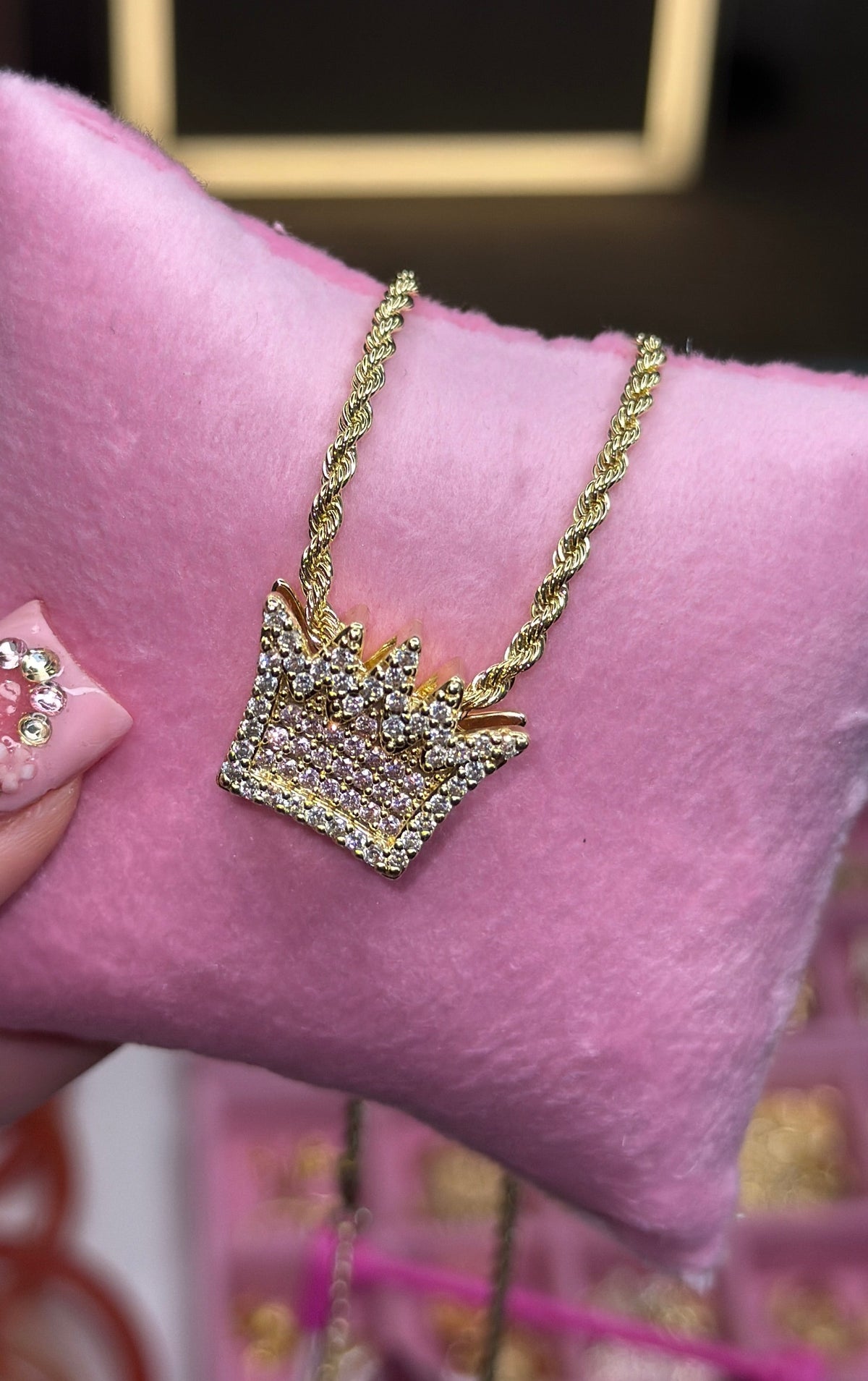 CROWN NECKLACE