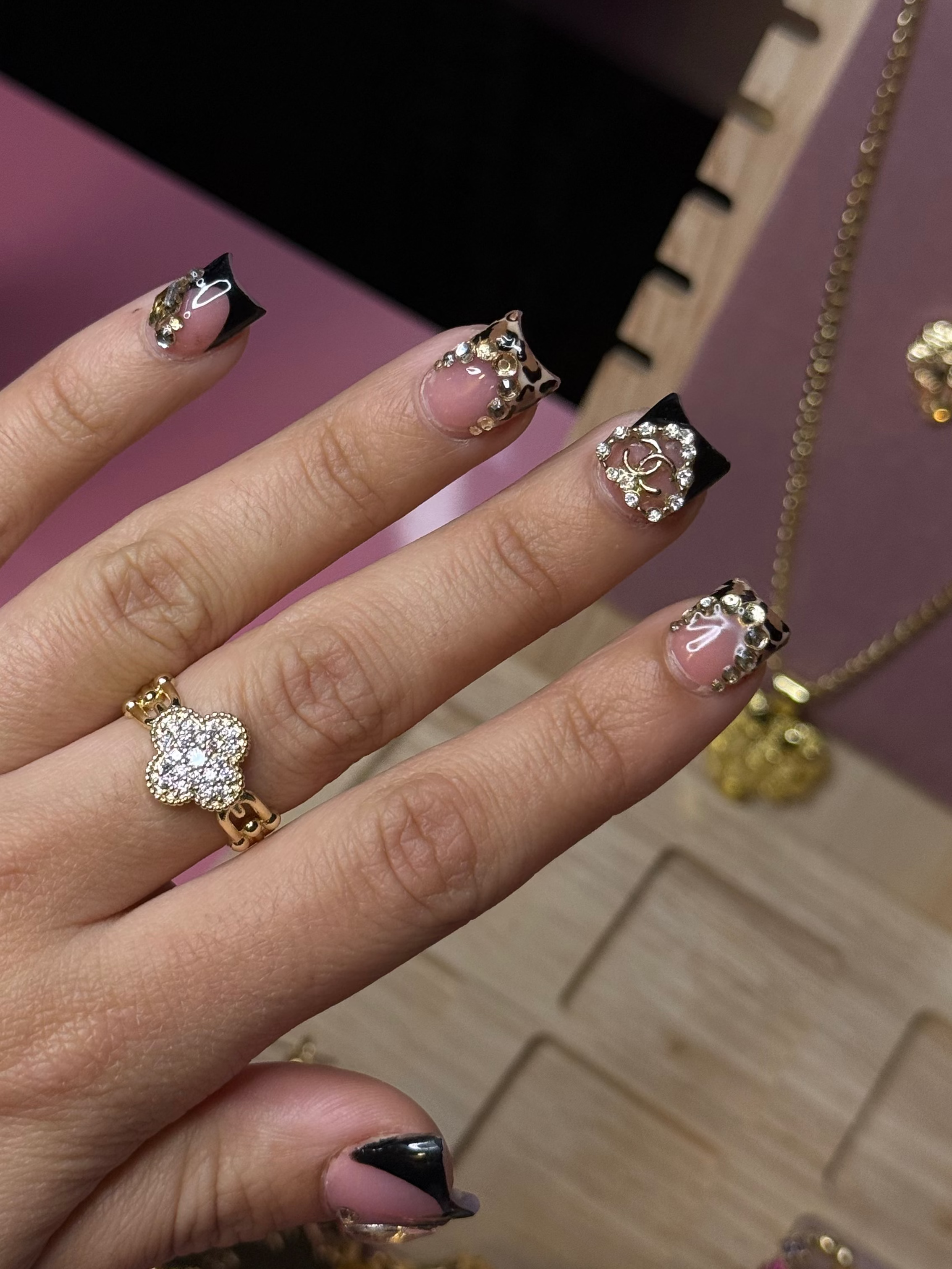 ADJUSTABLE CLOVER RING 2